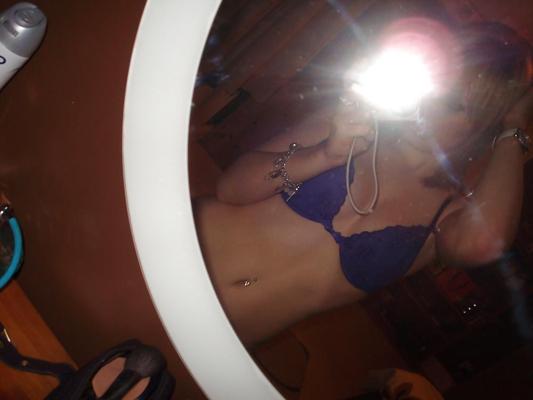 25P Pretty Amateur Teen Clara