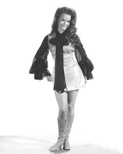25P Jeannie C. Riley----non nude