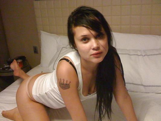 25P German Amateur Teen Pics X