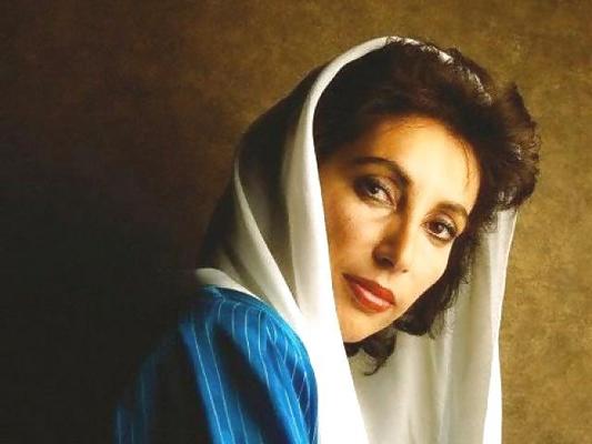 25P さあ、ジャークオフしましょう...ベナジール・ブット (パキスタン首相)