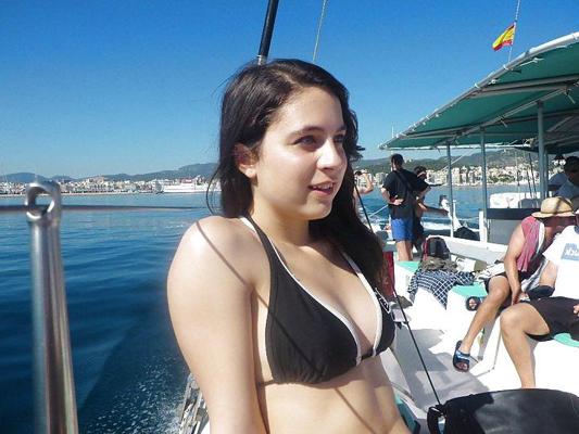 21P YOUNG TEENS FROM FACEBOOK - PLS COMMENT VERY DIRTY