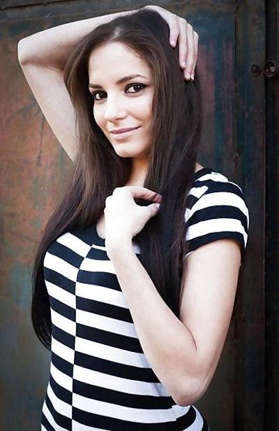 17P Beautiful Hungarian Teens