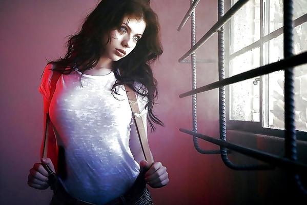 24P Michelle Trachtenberg Göttin