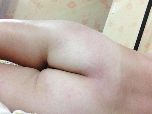 8P 彼女のおまんこと嫌いな人を見せるのが大好き