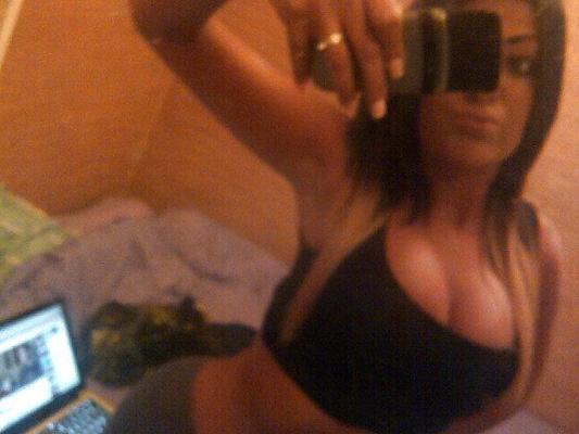 16P Jamila la belle beurette