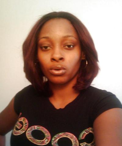 16P Cute black milf amateur