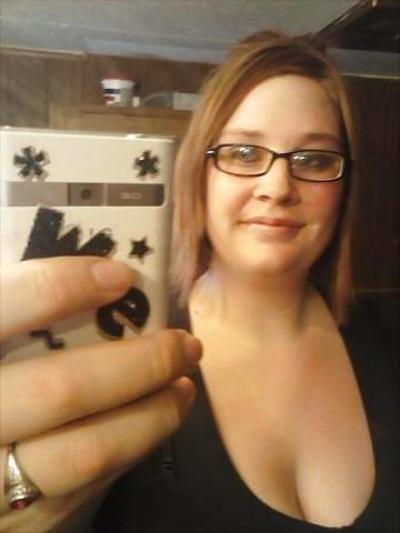 5P Tall titty woman