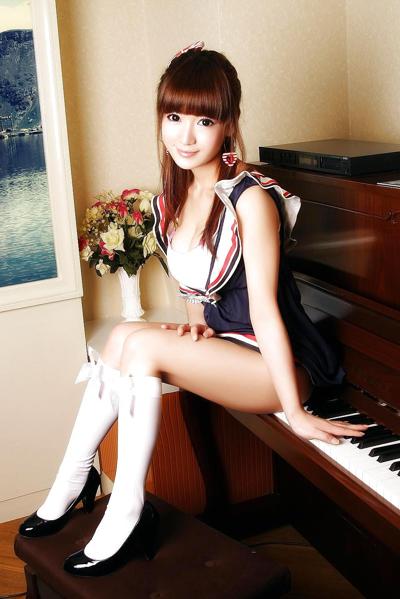 25P 韓国人の日本人の女の子 24
