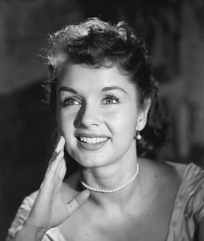 25P DEBBIE REYNOLDS SUPER SEXY PROMI