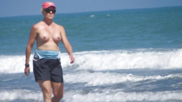 12P Voyeur Beach NZ