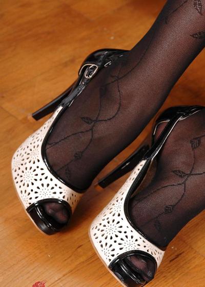 25P Pieds Matures Sexy 8