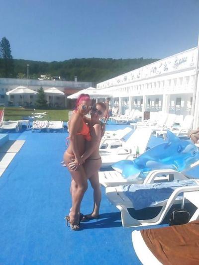 25P Romanian milf:ionela