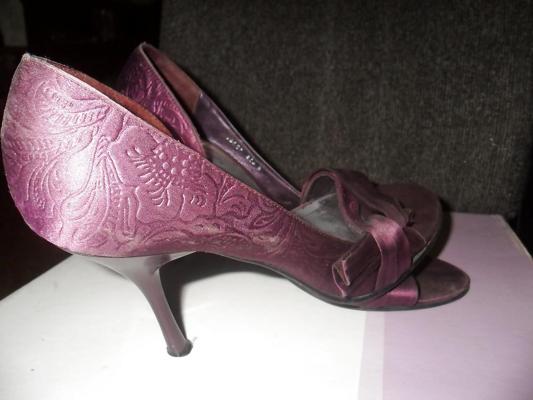 25P Shoes cum friend teacher