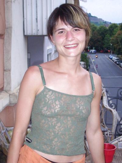 24P She forgot her bra 24.