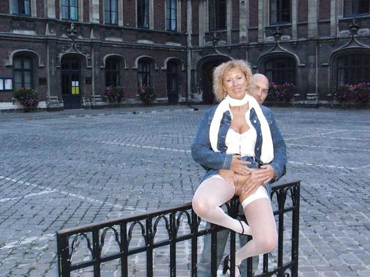 25P Perfect Flashing Lady 2