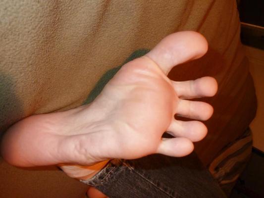 4P Just perfect legs and FEET