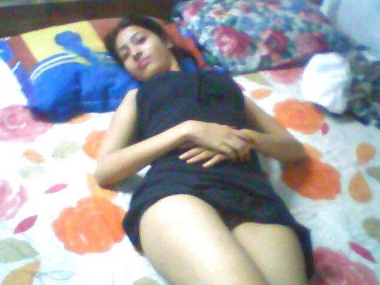 25P Complete Set 3: Posing ex-girl friends