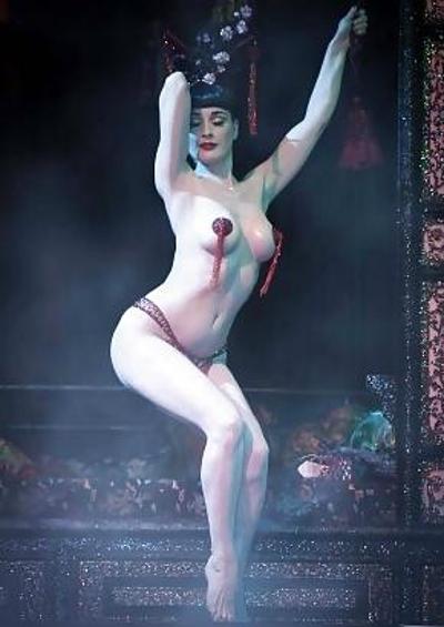25P Dita Von Teese+ Plus Photo Set - Many Nudes