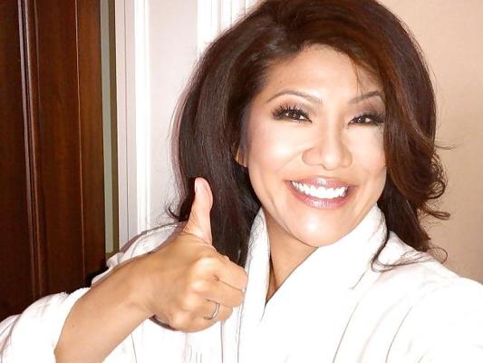 15P Julie Chen, un corps et un visage faits pour le porno.