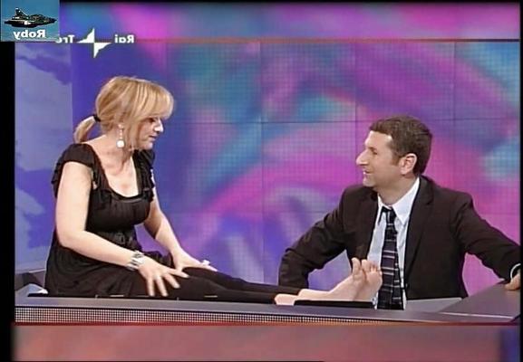 11P Luciana Littizzetto Füße