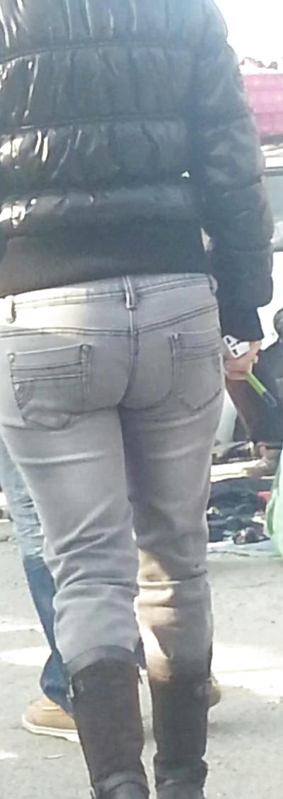 11P Sexy blonde ass romanian