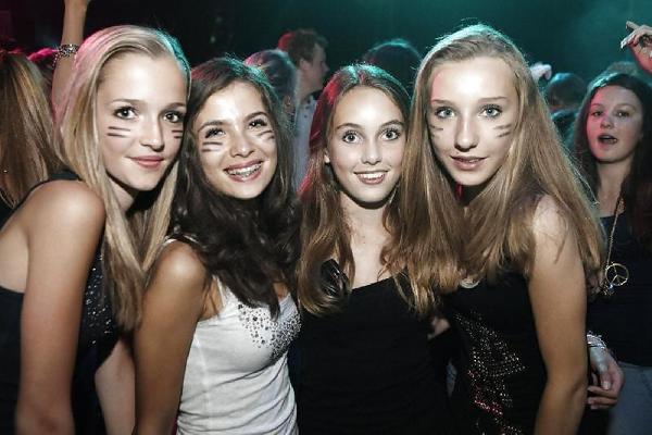 8P Dirty Teens From High School