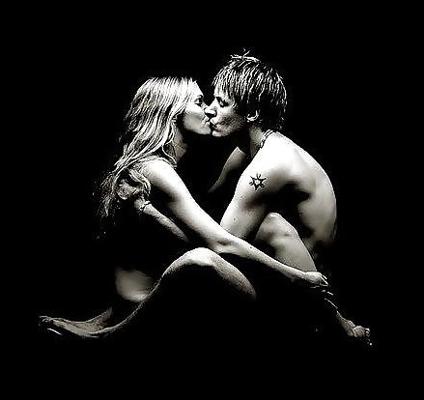 8P Sensual Kisses