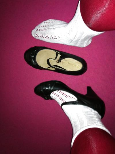 7P Red tights and school socks