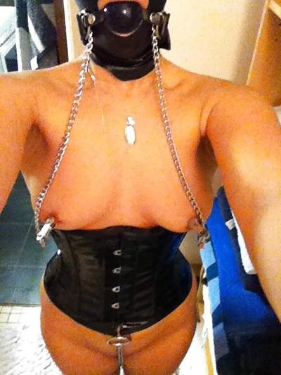 12P Topbiche double hook anal latex amateur