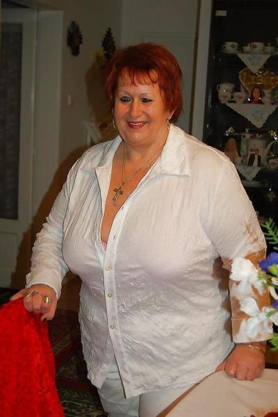 25P Granny's with big boobs! 