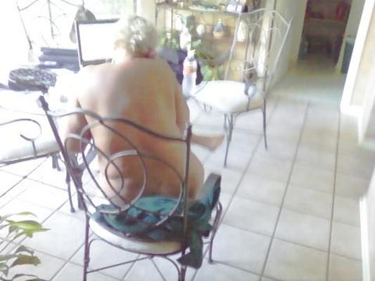 7P Blonde slut loves verbal humiliation....