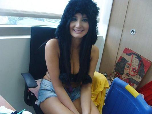 7P Im yourt fuckin horny Queen MOnica 