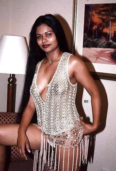10P Vintage Lankan girls 