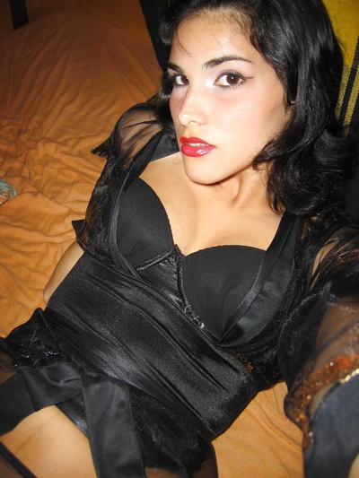 25P Brazilian Hottie Carolina (Solo & With Her Boyfriend)