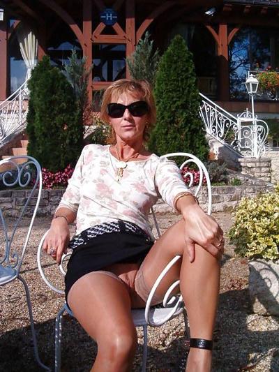 16P Mature wife from Lille exposed by cuckold hubby