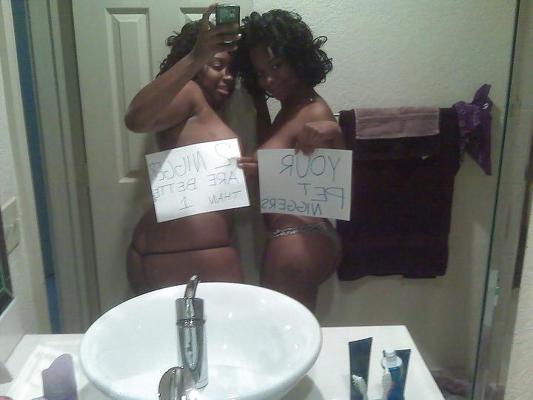 8P Submissive Ebony Notice