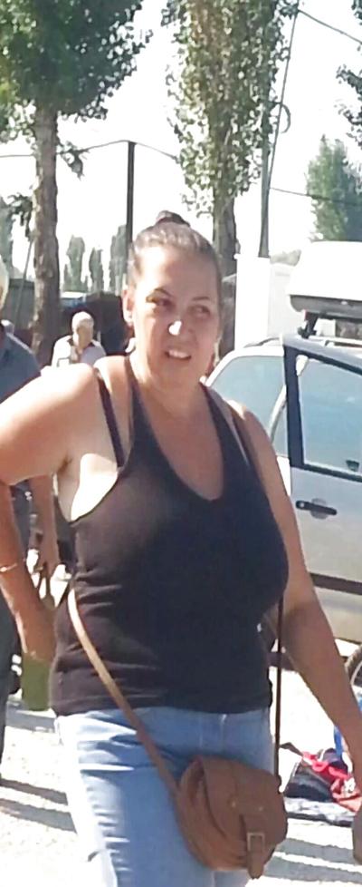 4P Big boobs romanian