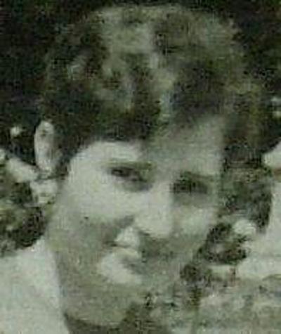 7P J-LA 9 65year old french wife