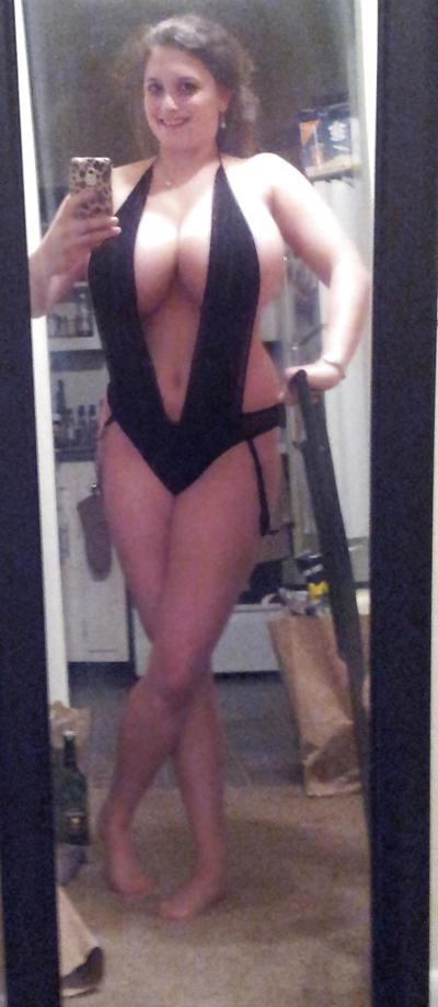 25P Hot chick with the best boobs ever 