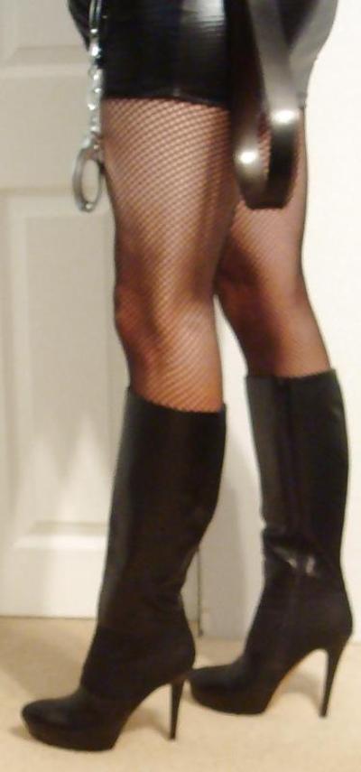 9P Mistress Sadie
