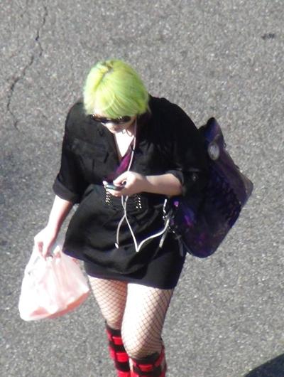 4P New York Sexy Asian Green Haired Red Boots Girl