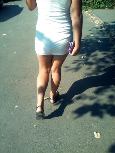 8P Amazing Teen (Street Voyeour)