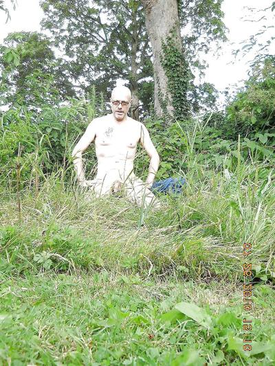 4P Strip in Public Park