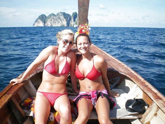 21P Girls Holiday