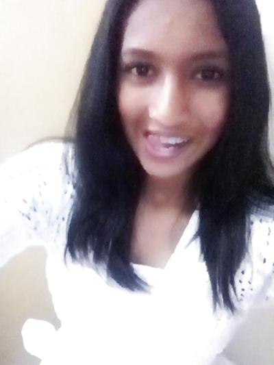 5P Dont worry shes 18 lol thats my daughter