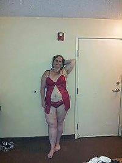 11P Mature bbw with a big ass