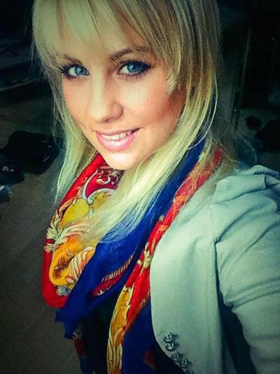 10P German girl 