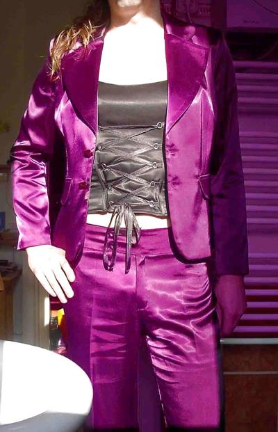 25P Some pics from me in satin