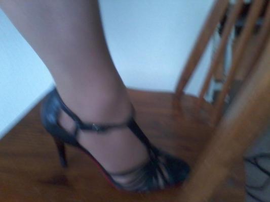 8P Lick my heels....