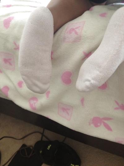 25P Stinky white ankle socks latina friend